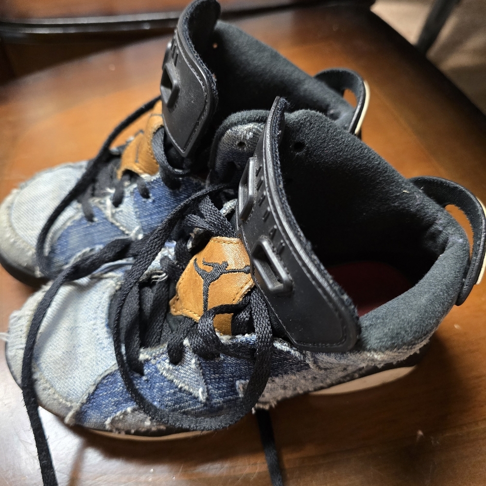 Nike Air Jordan VI 6 Retro Washed Denim Sneakers Size 12C Boys Shoes CV5487-401
